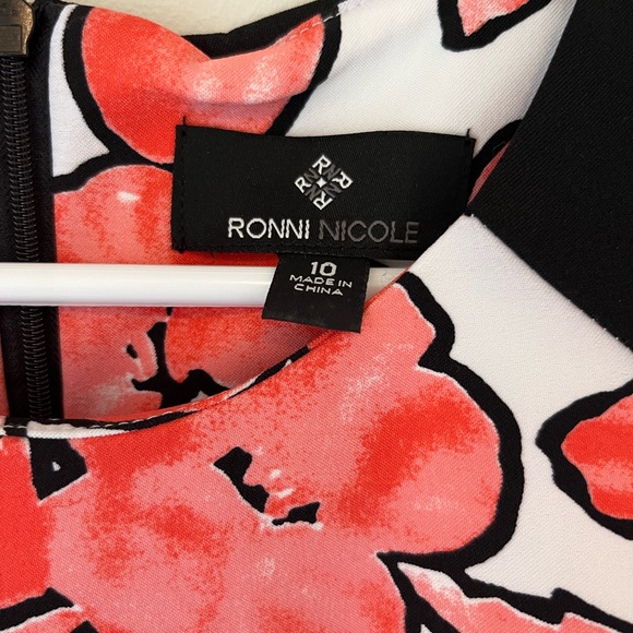 Ronni Nicole A-Line Dress Size 10 - Picture 2 of 4